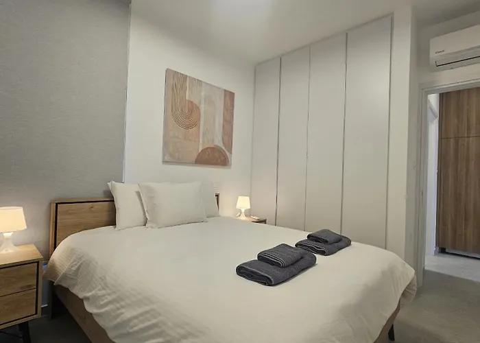 Apartment Engomi Gem 1 *